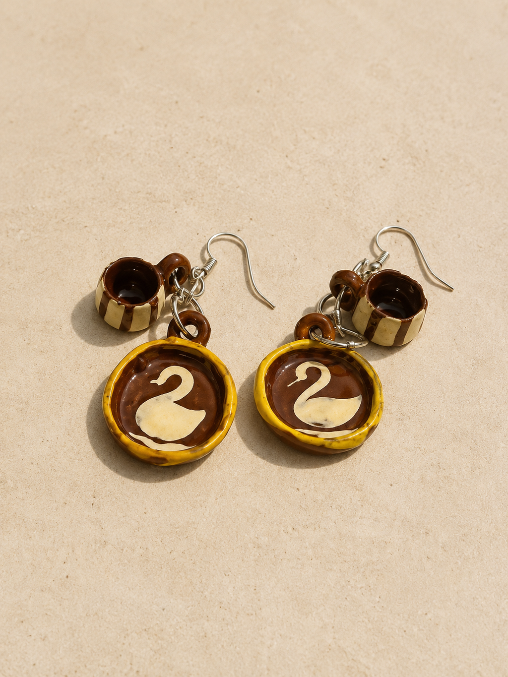 Aretes Taza y Cisne